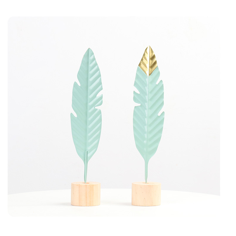 Nordic Creative Iron Feather Figure Ornaments